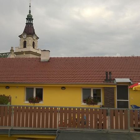 Penzion Toscana Lanžhot Exterior foto